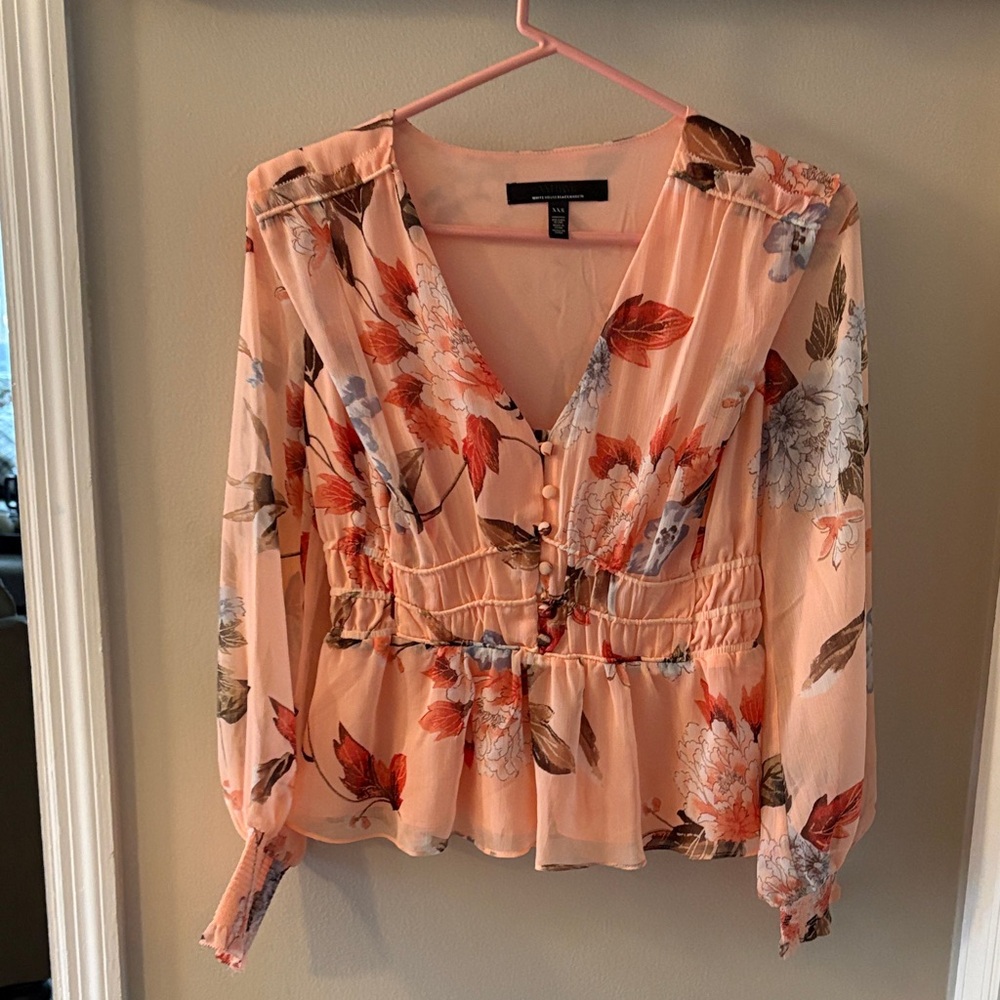 White House Black Market Peach Floral Blouse